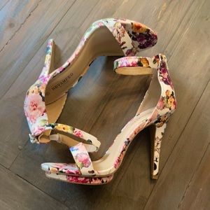 NWT Revamped heels